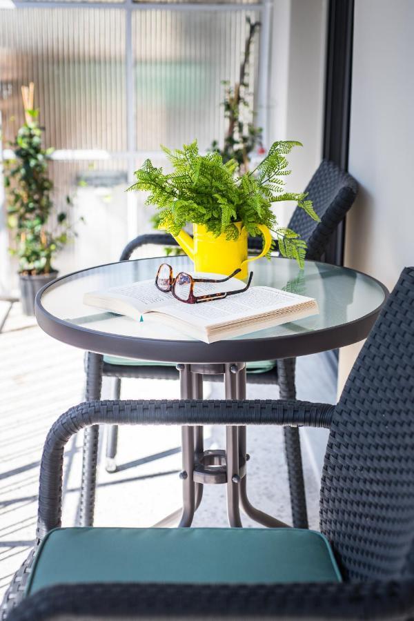 The Olive Tree Apartment Atene Esterno foto